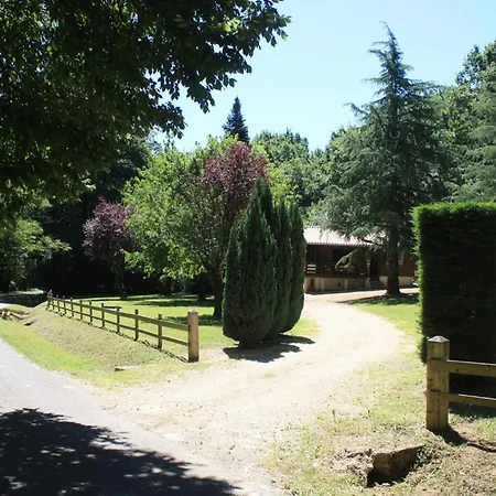 Chalet Le Des Berges - Piscine Chauffee & Ponton Prive - En Bordure De La Riviere Aveyron